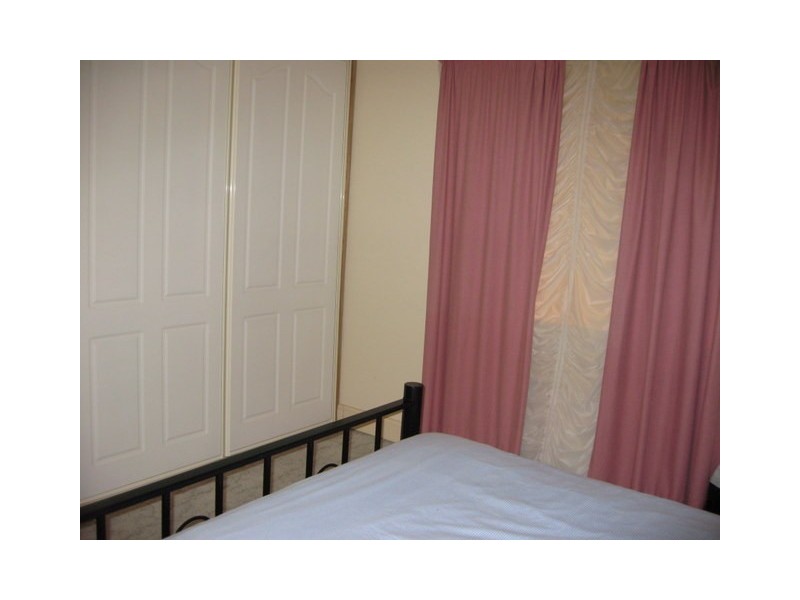 12 East Street, Parkes NSW 2870