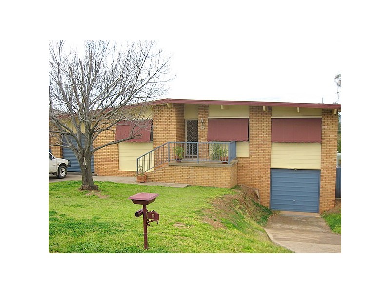 5 Lorking Street, Parkes NSW 2870
