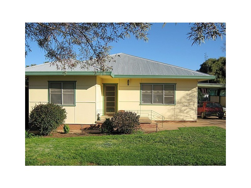 3 Thomas Street, Parkes NSW 2870