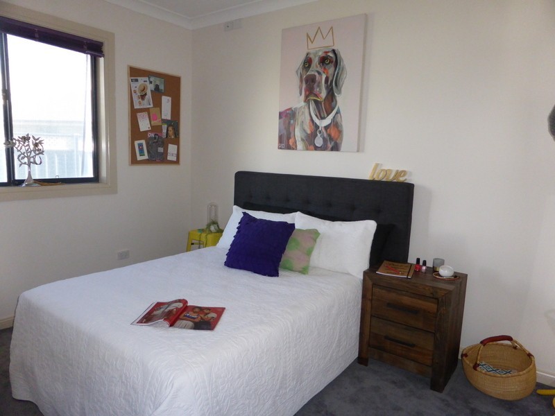 11 Mossgiel Place, Parkes NSW 2870