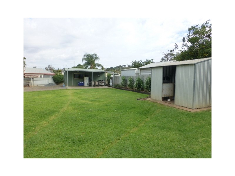 38 Russell Street, Parkes NSW 2870