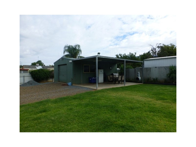 38 Russell Street, Parkes NSW 2870