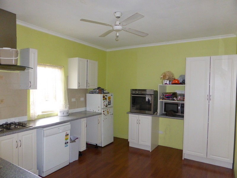 28 Alexandra Street, Parkes NSW 2870