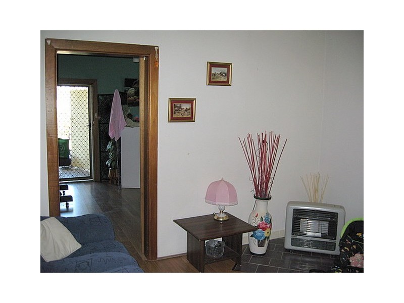 11 Cooke Street, Parkes NSW 2870