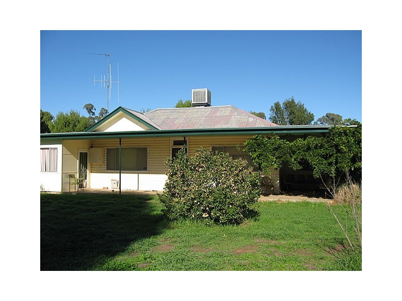 ‘Thuruna’ Flagstone Street, Cookamidgera NSW 2870