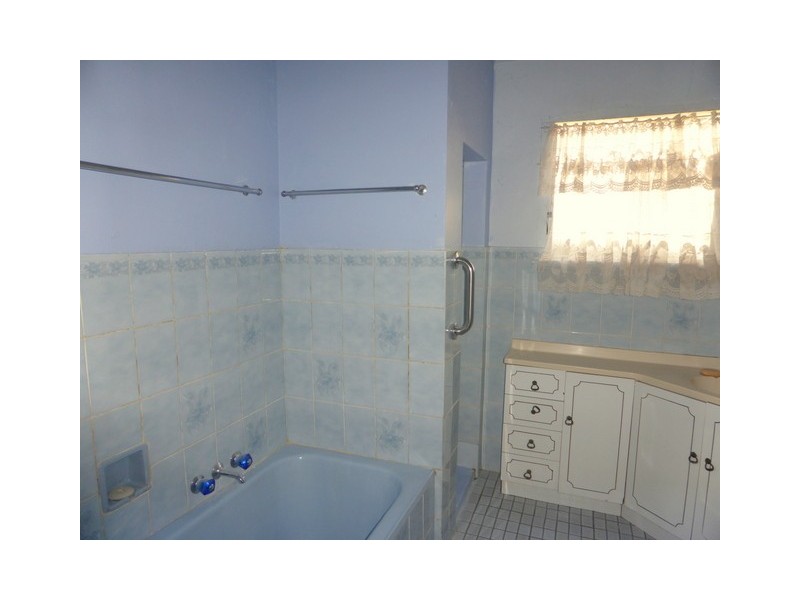 11-13 Park Street, Parkes NSW 2870