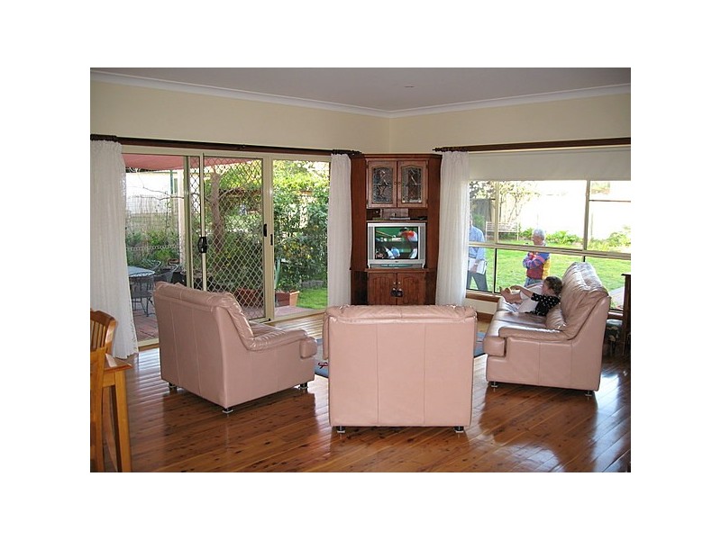 1 Hedgegrow Avenue, Parkes NSW 2870