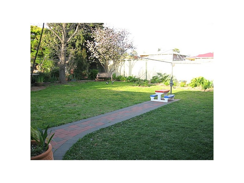 1 Hedgegrow Avenue, Parkes NSW 2870