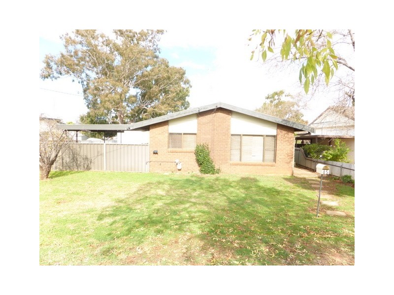 45 Brolgan Road, Parkes NSW 2870
