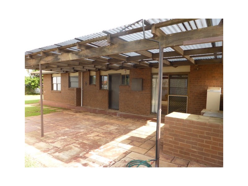 45 Brolgan Road, Parkes NSW 2870