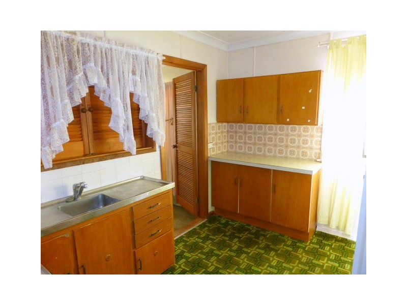 8 Fisher Street, Parkes NSW 2870