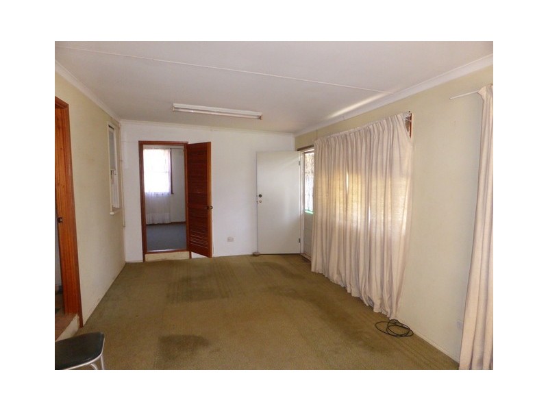 8 Fisher Street, Parkes NSW 2870