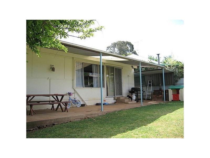 21 Waratah Street, Parkes NSW 2870