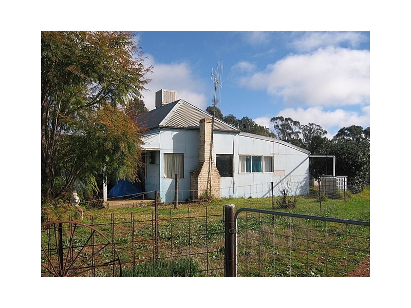 3 Mentone Street, Trundle NSW 2875