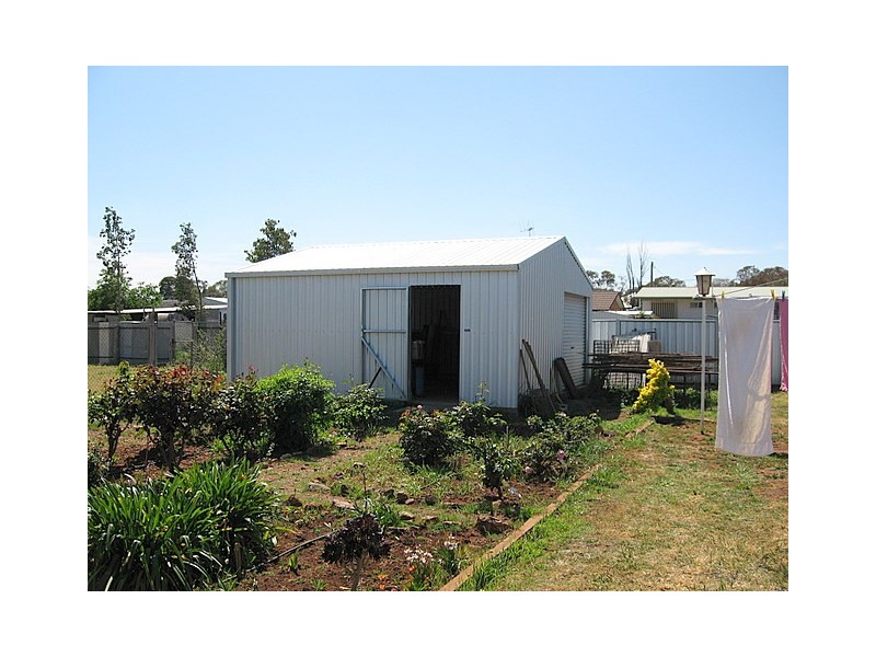 47 Howard Street, Peak Hill NSW 2869