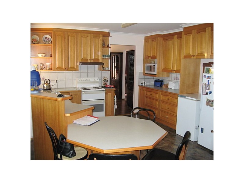 16 Vaucluse Place, Parkes NSW 2870