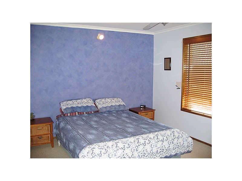 16 Vaucluse Place, Parkes NSW 2870