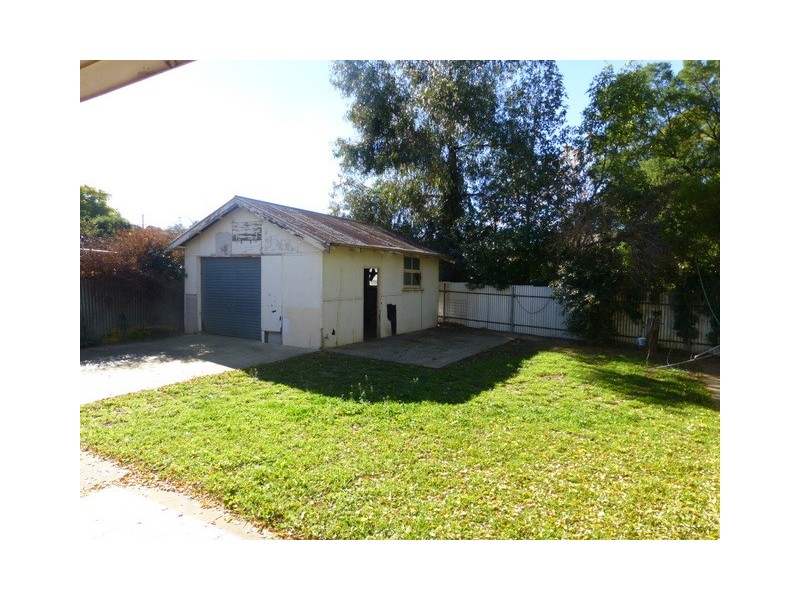 387 Clarinda Street, Parkes NSW 2870