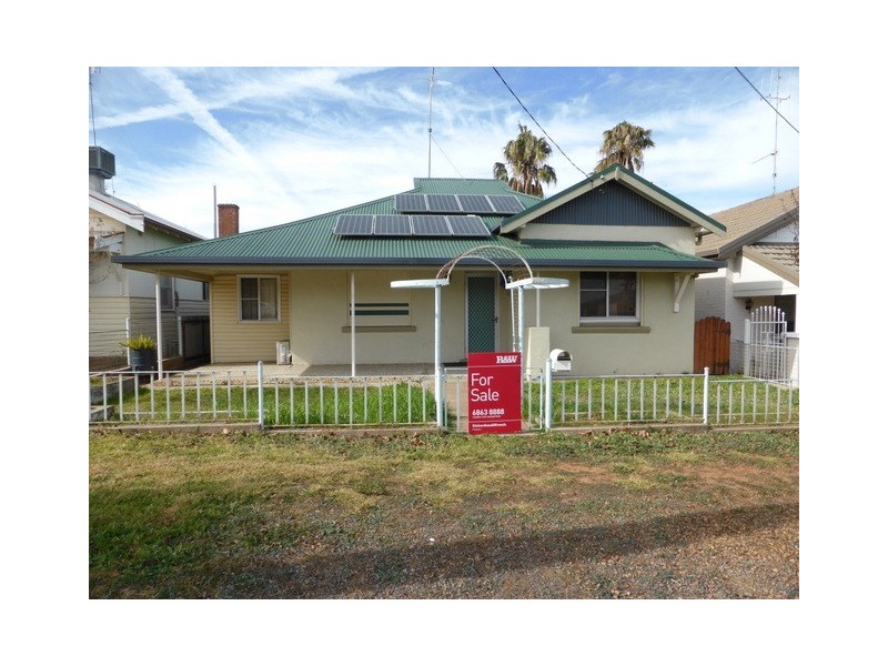 11 Bogan Street, Parkes NSW 2870