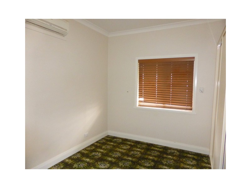 11 Bogan Street, Parkes NSW 2870