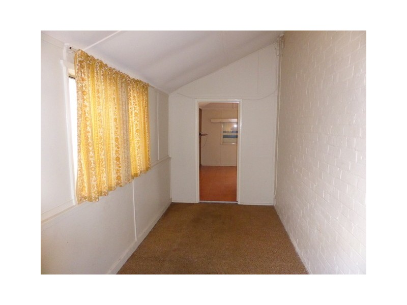 11 Bogan Street, Parkes NSW 2870