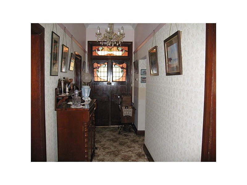 65 Orange Street, Parkes NSW 2870