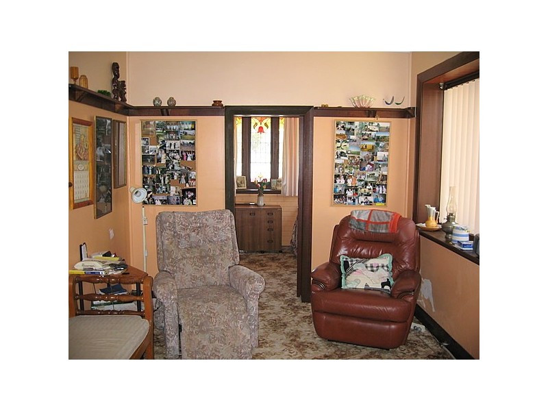 65 Orange Street, Parkes NSW 2870