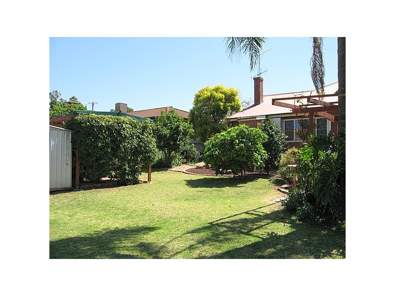 65 Orange Street, Parkes NSW 2870