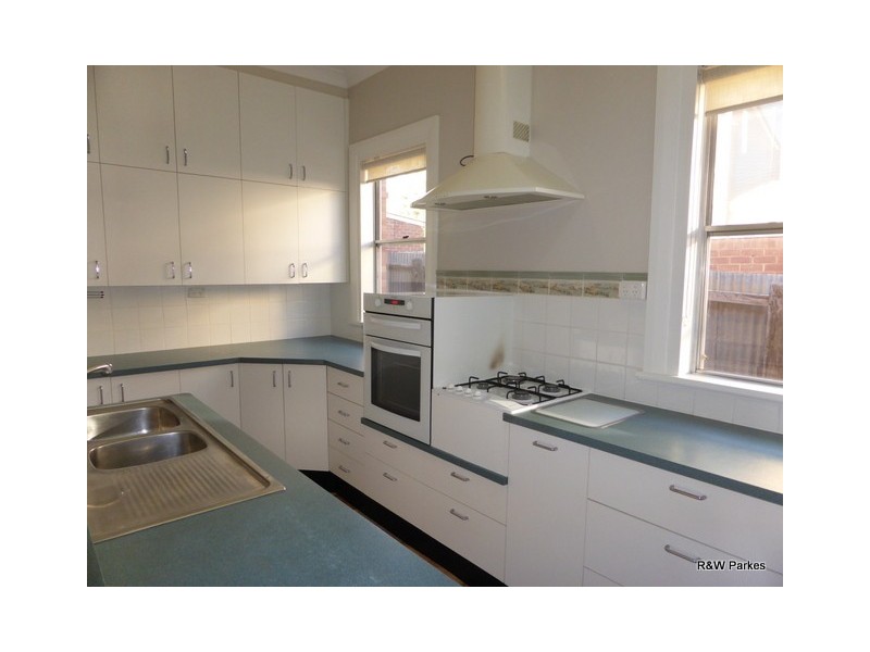 65 Hill Street, Parkes NSW 2870