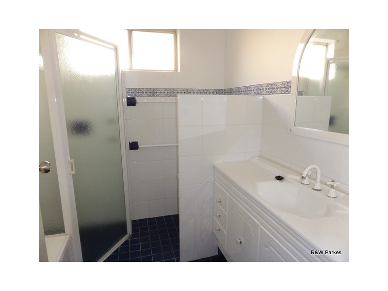 65 Hill Street, Parkes NSW 2870