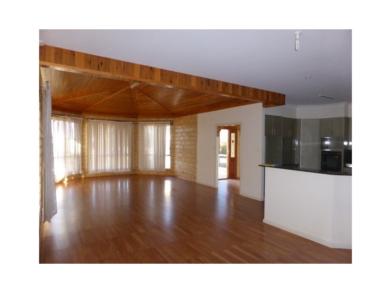 22 Vaucluse Place, Parkes NSW 2870