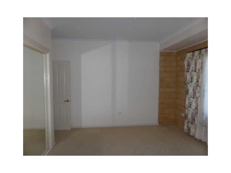 22 Vaucluse Place, Parkes NSW 2870