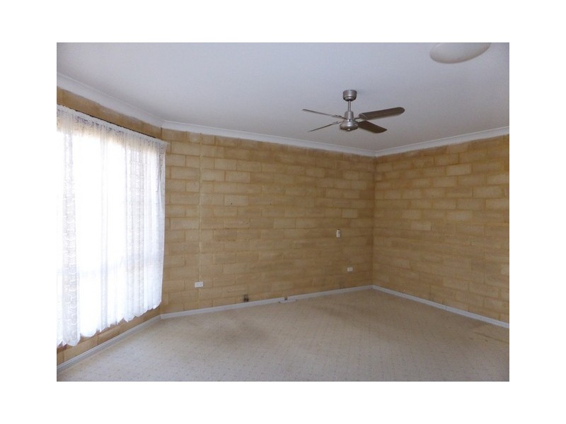 22 Vaucluse Place, Parkes NSW 2870