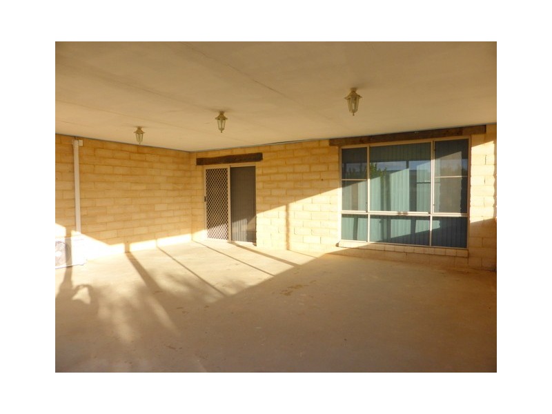 22 Vaucluse Place, Parkes NSW 2870