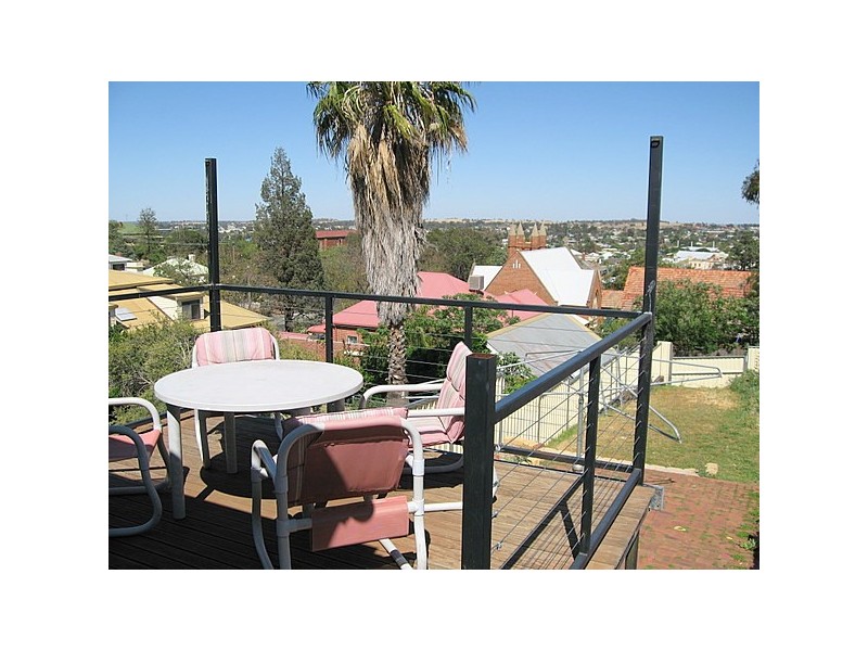 24 High Street, Parkes NSW 2870