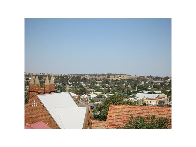 24 High Street, Parkes NSW 2870