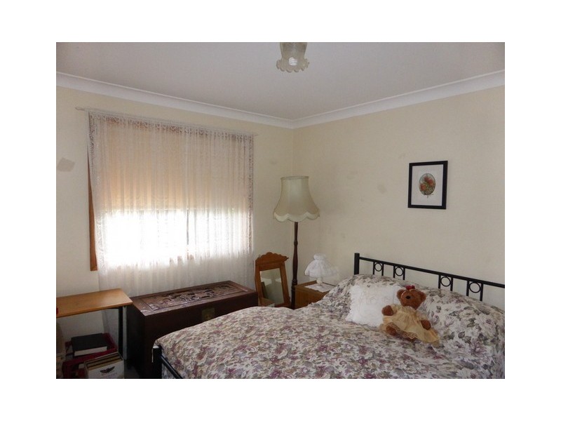 27 Blaxland Street, Parkes NSW 2870