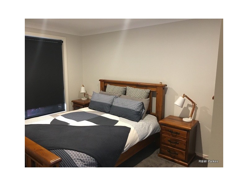 4 Alder Avenue, Parkes NSW 2870