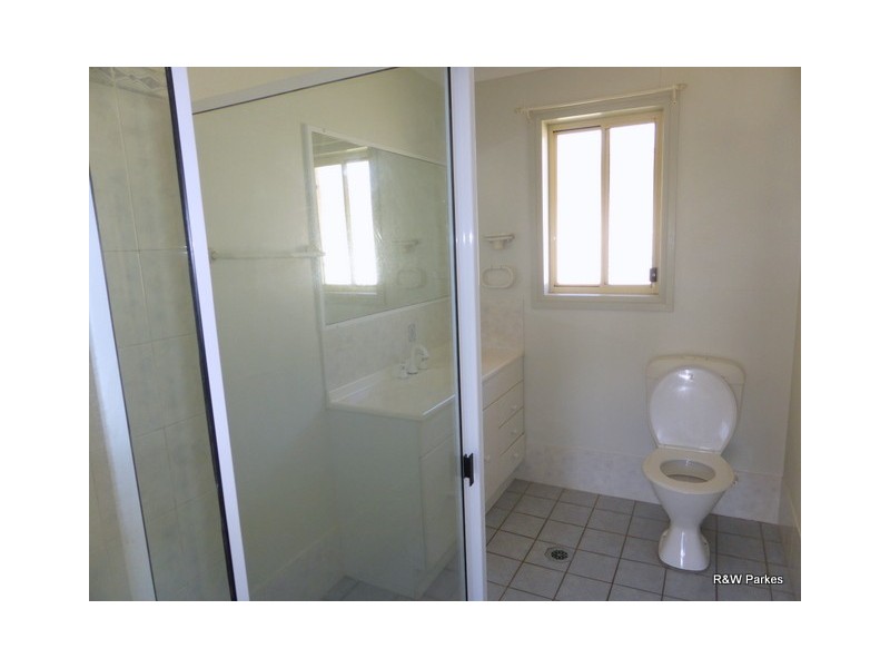 3 Endeavour Place, Parkes NSW 2870