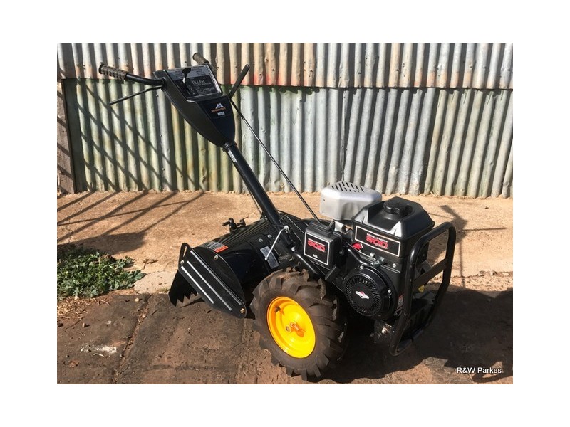 23 Tanks Road, Parkes NSW 2870