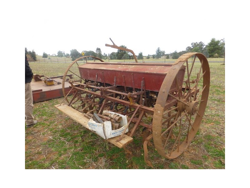 23 Tanks Road, Parkes NSW 2870