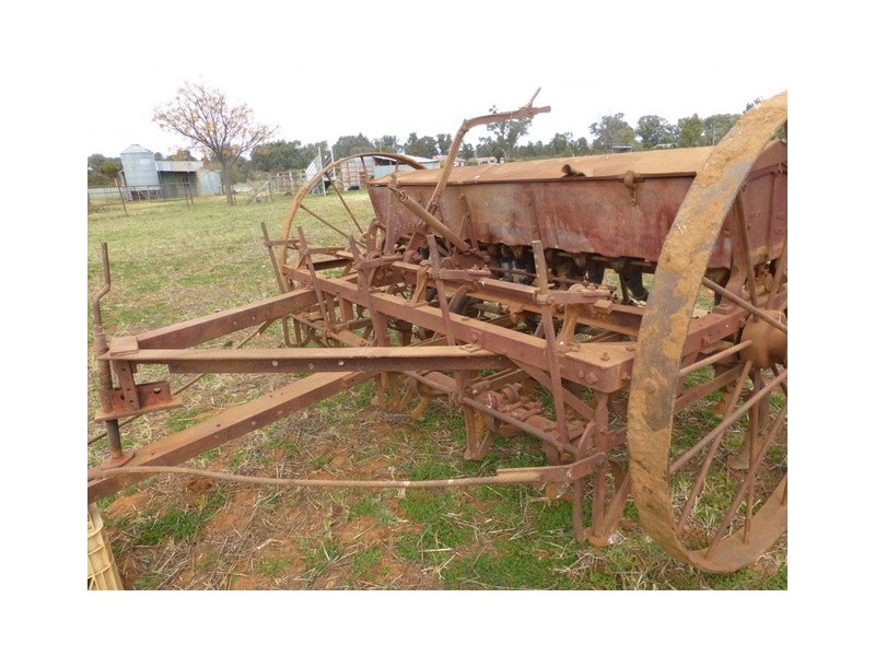 23 Tanks Road, Parkes NSW 2870