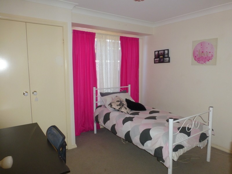 3 Guillan Place, Parkes NSW 2870