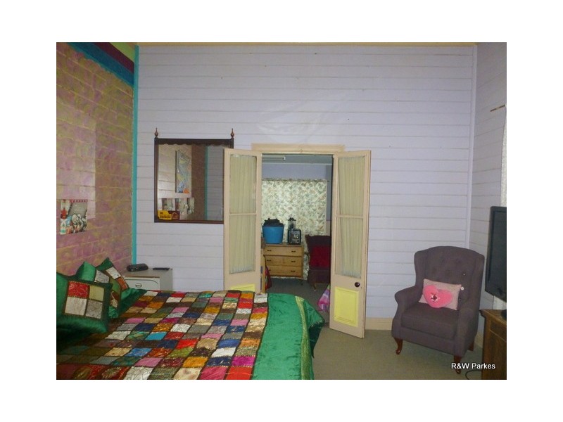 12 Rose Street, Parkes NSW 2870