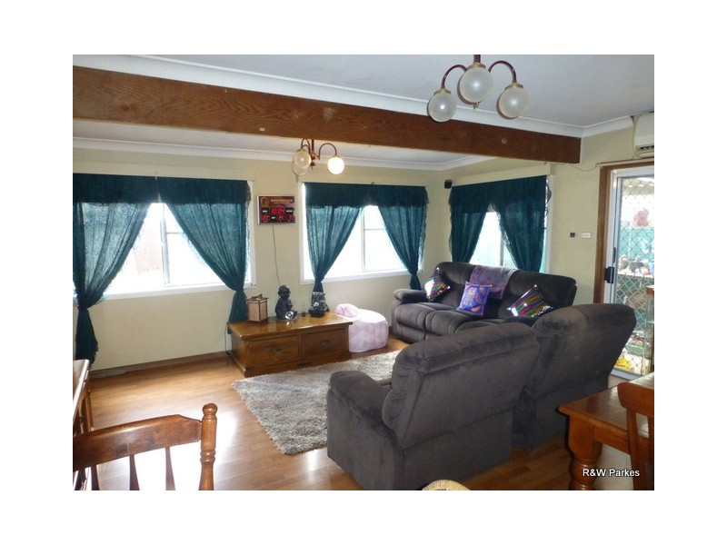 12 Rose Street, Parkes NSW 2870