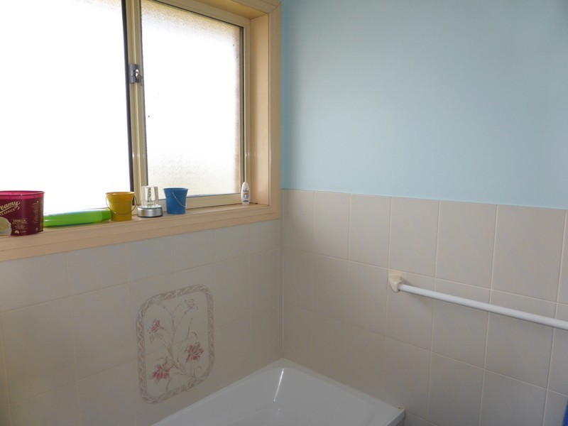 2 Warragrah Place, Parkes NSW 2870