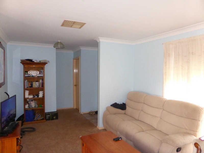 2 Warragrah Place, Parkes NSW 2870