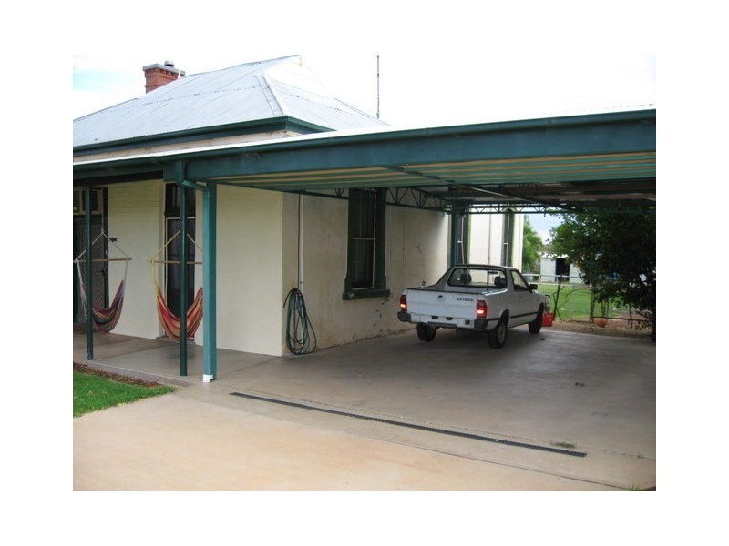 126 Caswell Street, Peak Hill NSW 2869