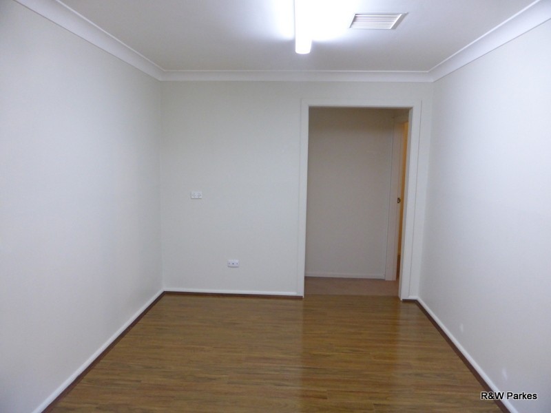 13 Callaghan Street, Parkes NSW 2870