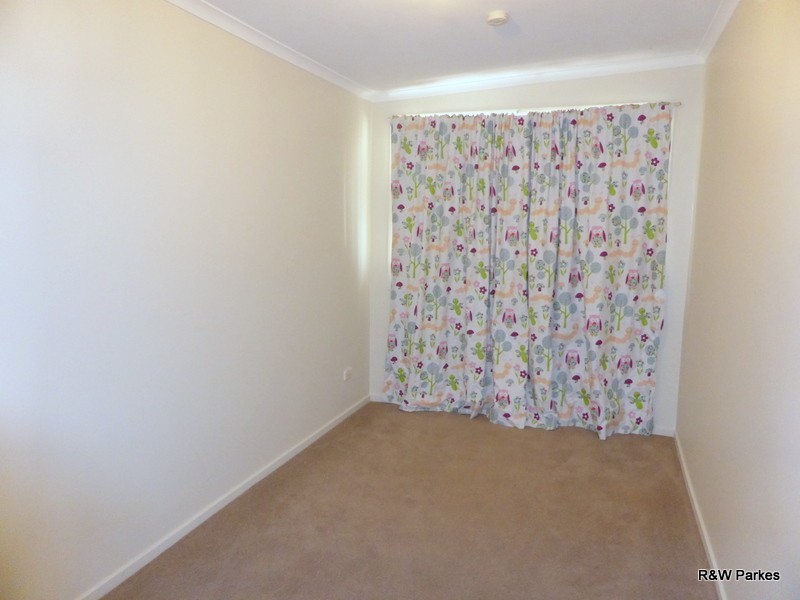 13 Callaghan Street, Parkes NSW 2870